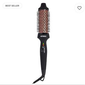 Blowout Babe Thermal Brush in Black & Rose Gold -
amika